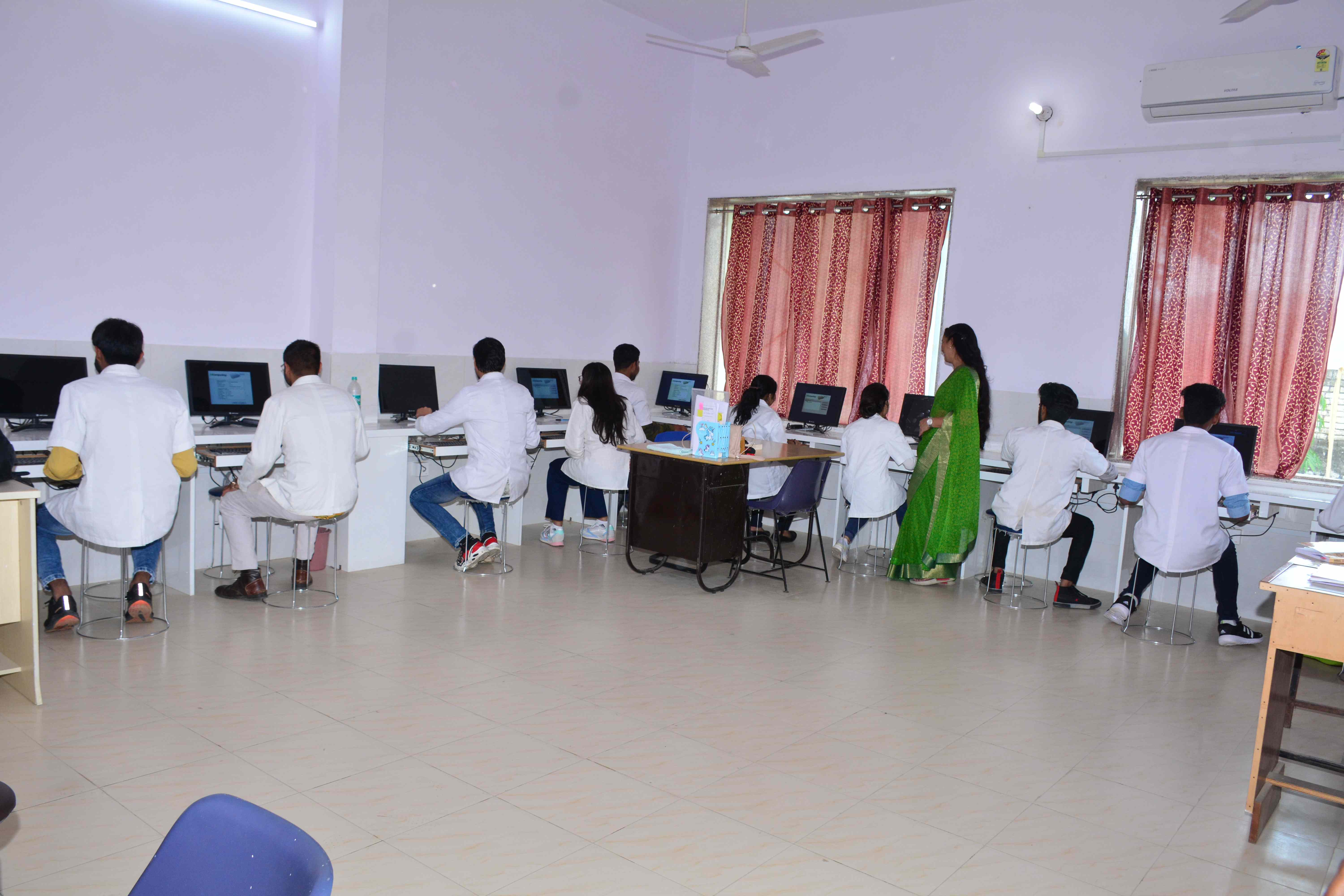 Computer Lab Arawali Veterinary College